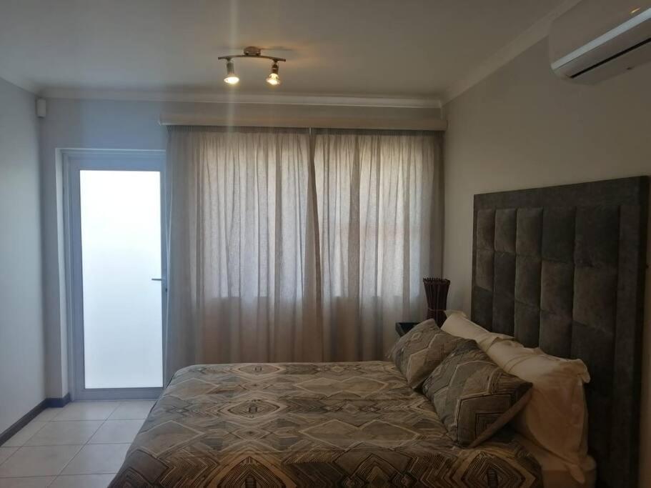 Apartment Santareme Seaviews St Francis Bay